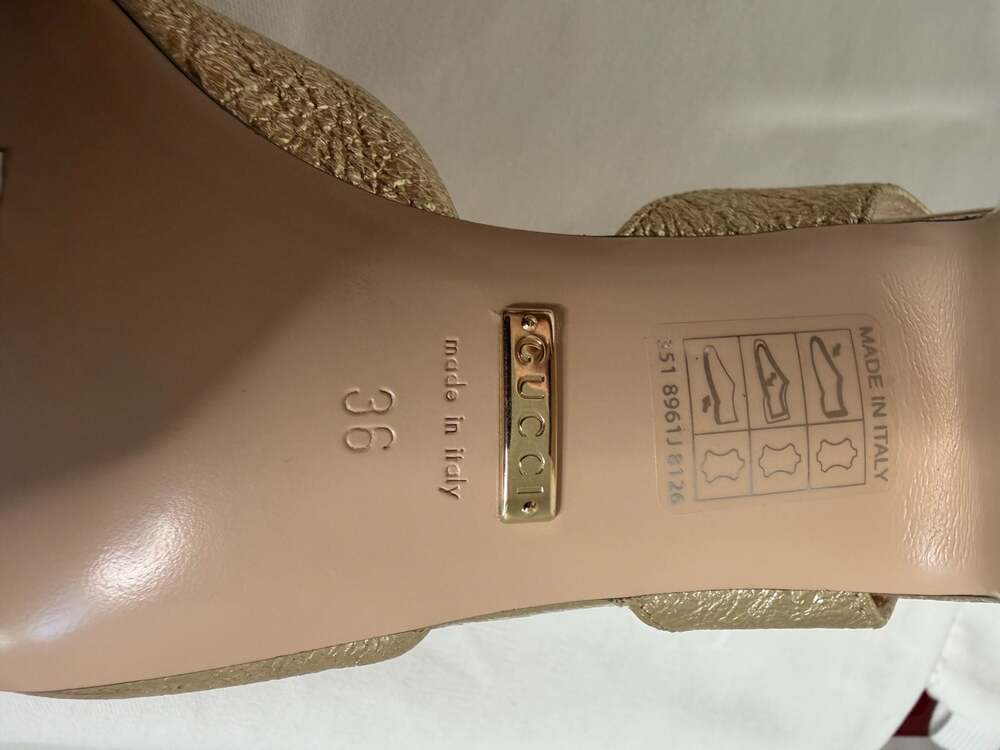 Gucci Galassia Horsebit Metallic Platino Block Heel Sandals - Picture 10 of 11